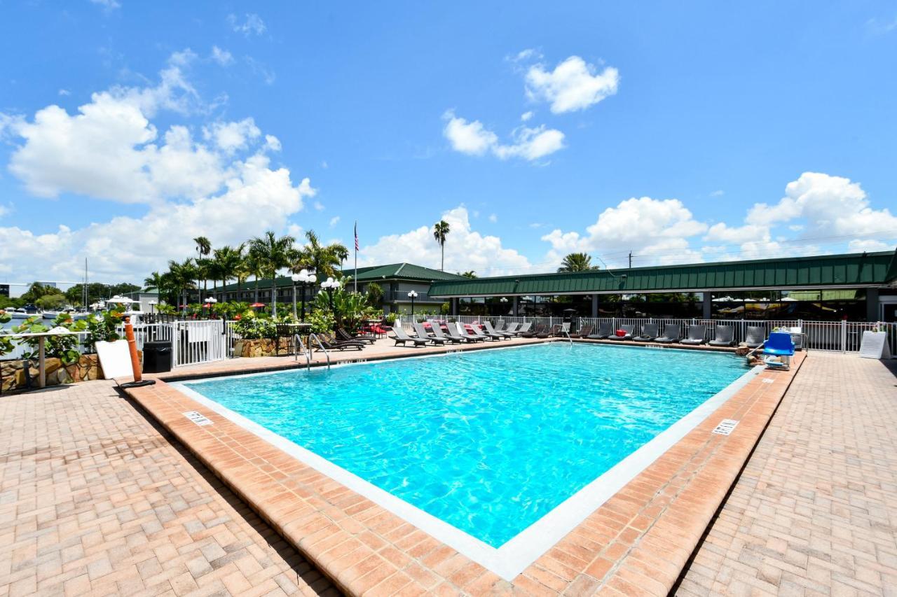 Remodeled, Huge Pool, Tiki Bar & Grill, Quiet Room Sarasota Zewnętrze zdjęcie