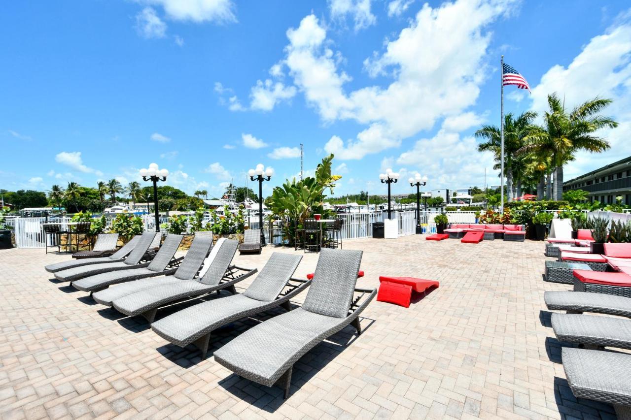 Remodeled, Huge Pool, Tiki Bar & Grill, Quiet Room Sarasota Zewnętrze zdjęcie