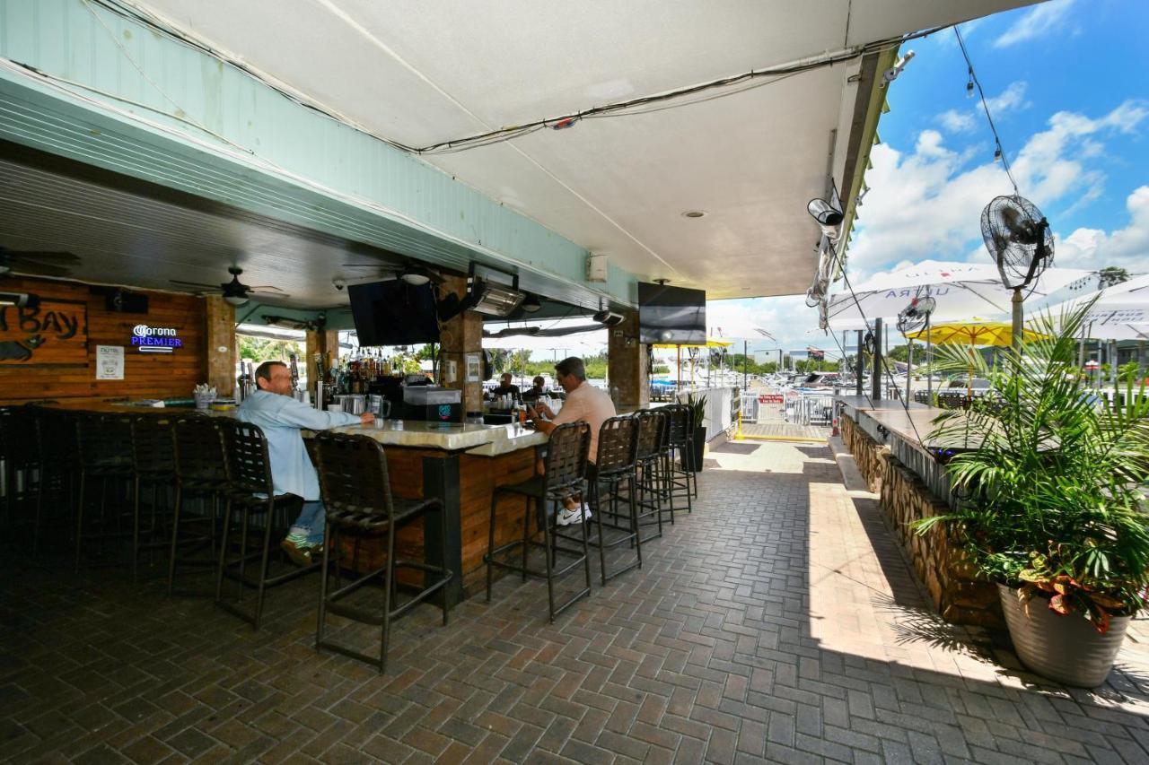 Remodeled, Huge Pool, Tiki Bar & Grill, Quiet Room Sarasota Zewnętrze zdjęcie